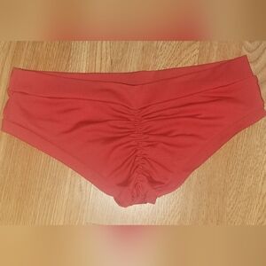 PoleFit Ruched Low Waist Shortd